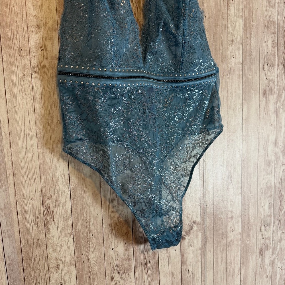 Victoria's Secret Very Sexy Runway Blue Lace Plunging Neckline Studded Bodysuit - Picture 4 of 9
